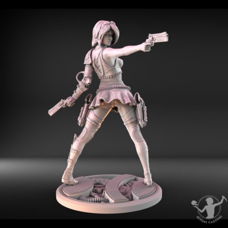 Felicia figure, a gambit of arms