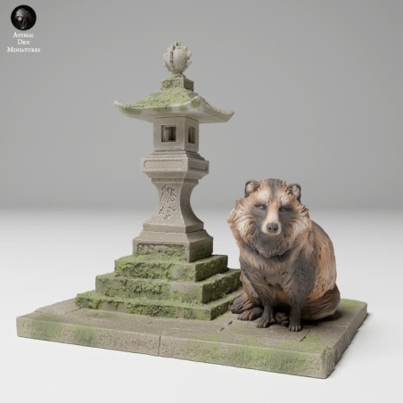 Tanuki junto linterna de pagoda