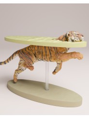 Tigre de sumatra nadando