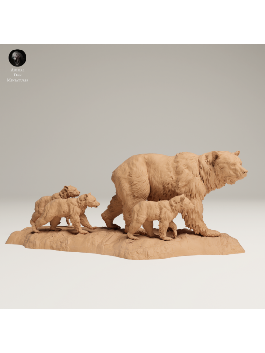 Grizzly Bear Family In 3D Resin – Miniature Scene With Cubs