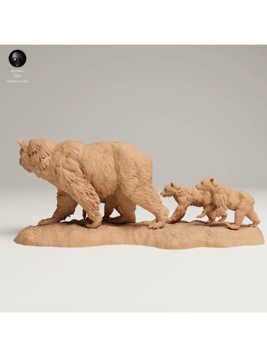 Grizzly Bear Family In 3D Resin – Miniature Scene With Cubs
