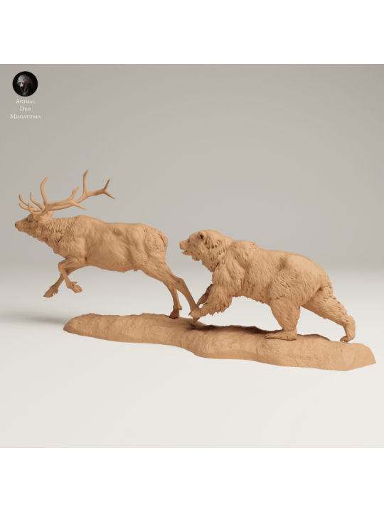 Oso Grizzly Cazando Alce – Escena Salvaje En Miniatura 3D Naturalista