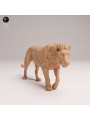 León Joven Macho Caminando – Miniatura De Fauna Africana En 3D