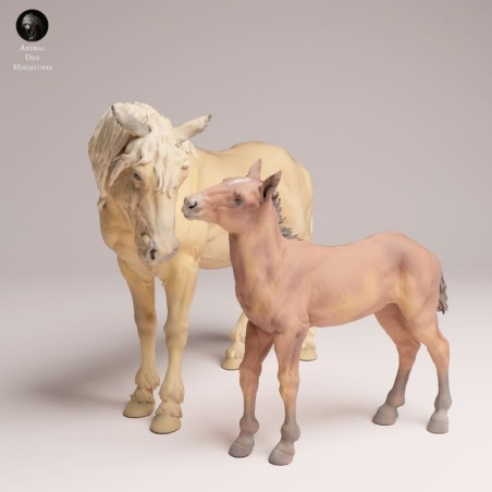 Mustang Mare with Foal | Resin Miniature