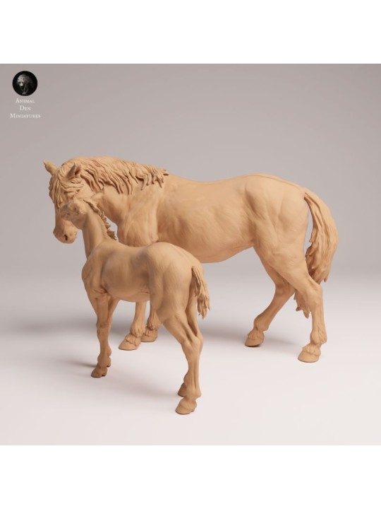 Mustang Mare with Foal | Resin Miniature