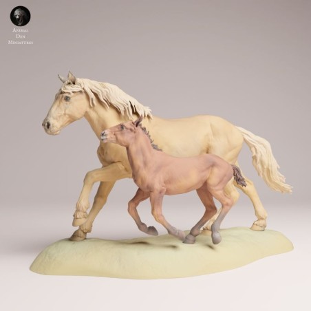 Mustang Mare Running with Foal | Resin Miniature
