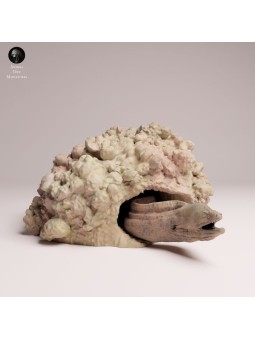 Giant Moray Eel in the Rocks | Resin Marine Miniature