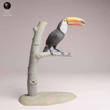Tucán Comiendo en Resina | Miniatura de Ave Tropical Realista